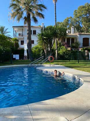 Estepona, Laguna Beach